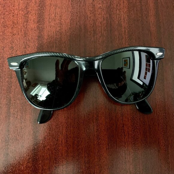 Ray-Ban Accessories - Ray-Ban Wayfarer II – Black & Green - Unisex- Used